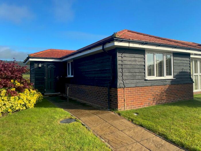1 Bedroom Bungalow To Rent In The Green, GU8
