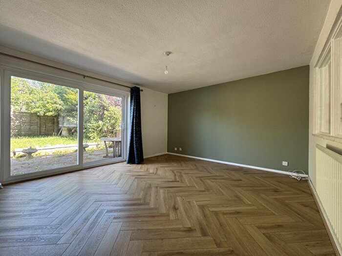 3 Bedroom Terraced House To Rent In Norfolk Road, Huntingdon, PE29