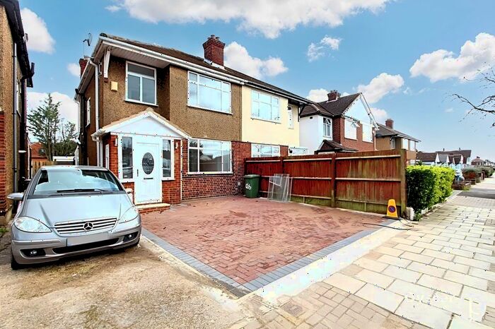 3 Bedroom Semi-Detached House To Rent In Uppingham Avenue, Stanmore, HA7