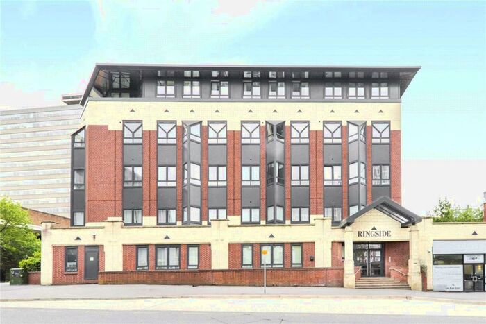 2 Bedroom Apartment To Rent In High Street, Bracknell, Berkshire, RG12