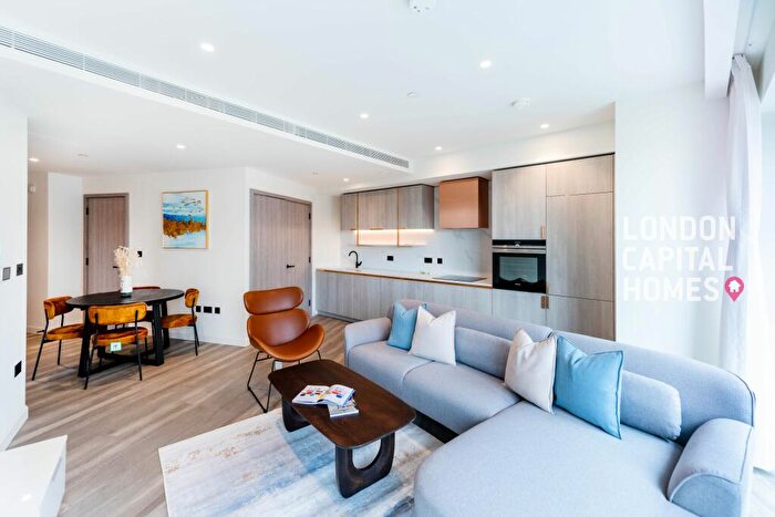 2 Bedroom Apartment To Rent In Off Admirals Way, Marsh Wall, London, E14