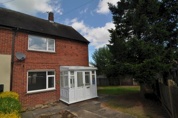 2 Bedroom Semi-Detached House To Rent In Wharncliffe Road, Sheffield, S35