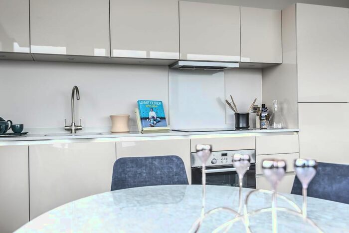 1 Bedroom Flat To Rent In Sunbury On Thames, Middlesex, TW16