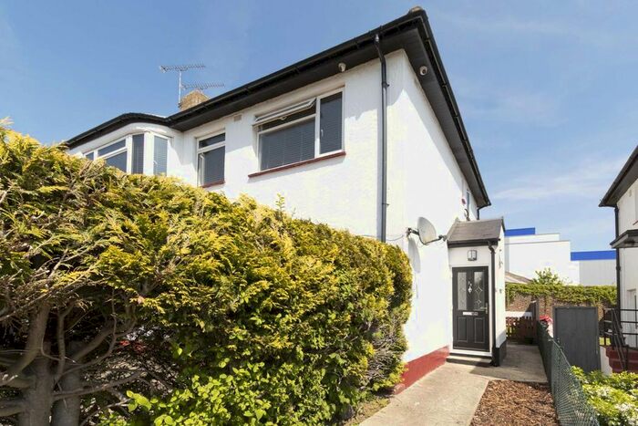 3 Bedroom Maisonette To Rent In Warkworth Gardens, Isleworth, TW7