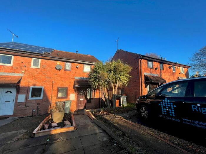 2 Bedroom Semi-Detached House To Rent In Tynedale Court, Leeds, West Yorkshire LS7