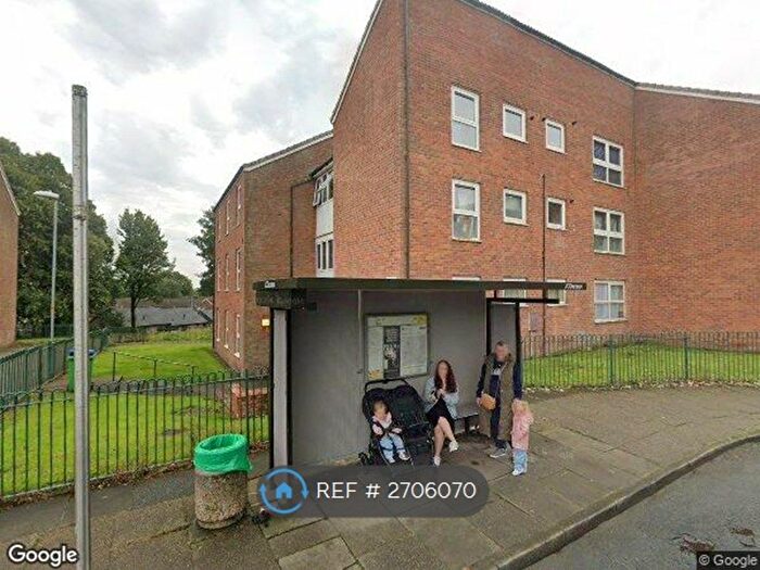 4 Bedroom Flat To Rent In Low Hill, Rochdale, OL12