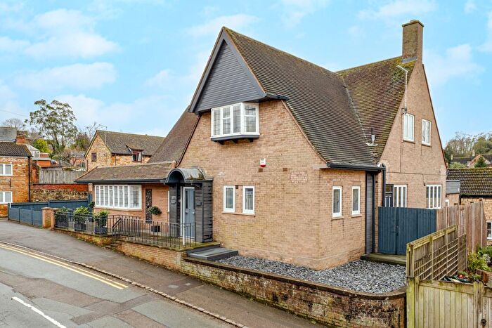 3 Bedroom Apartment For Sale In High Street, Cottingham, LE16