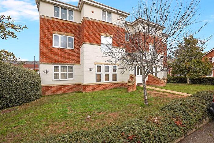 1 Bedroom Flat To Rent In Cheldoc Rise, St Marys Island, Chatham, ME4