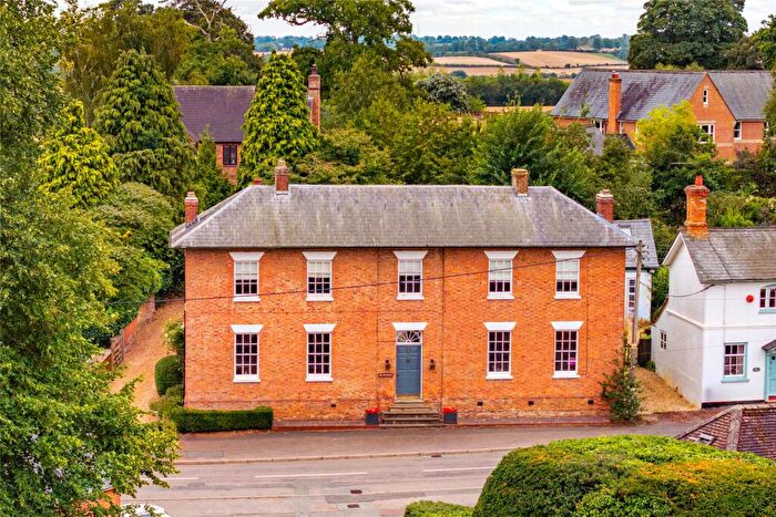 5 Bedroom Detached House For Sale In High Street, Guilsborough, Northampton, Northamptonshire, NN6