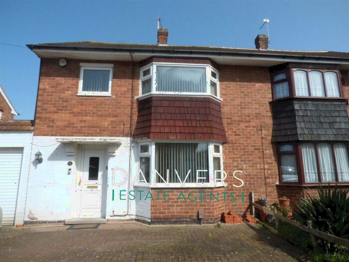 3 Bedroom Semi-Detached House To Rent In Saltcoates Avenue, Leicester, LE4