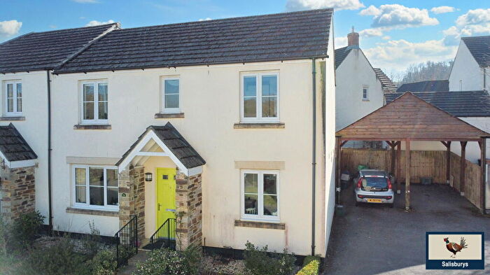 3 Bedroom Semi-Detached House For Sale In Dipper Drive, Whitchurch, Tavistock, PL19