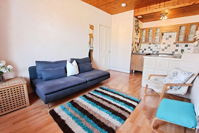 1 Bedroom Flat To Rent In Murdoch Terrace, Edinburgh, EH11