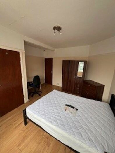 3 Bedroom End Of Terrace House To Rent In Wilford Lane, West Bridgford, NG2