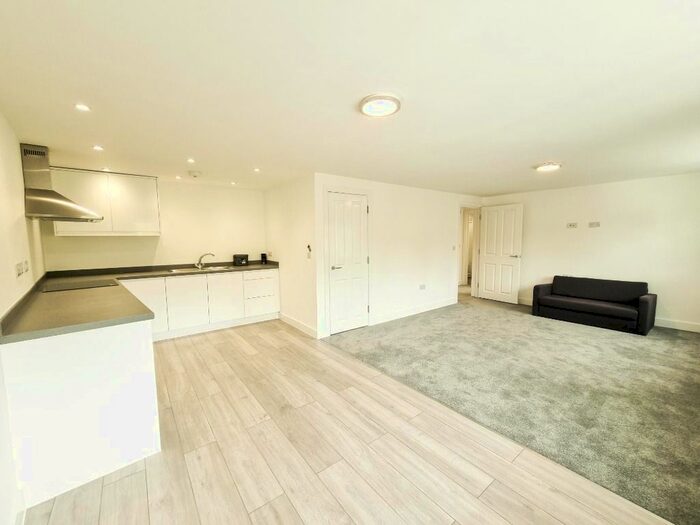 1 Bedroom Flat To Rent In St Albans Road, Watford, WD24
