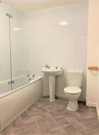 1 Bedroom Flat To Rent In High Street, KA3