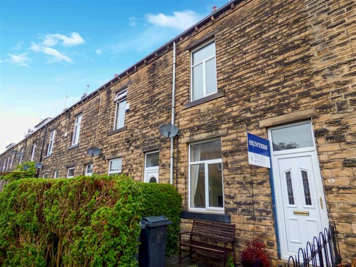 2 Bedroom Terraced House To Rent In Leonards Place, Bingley, BD16