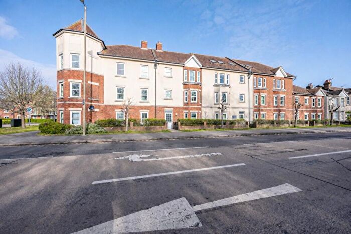 2 Bedroom Apartment For Sale In Southampton Road, Eastleigh, SO50
