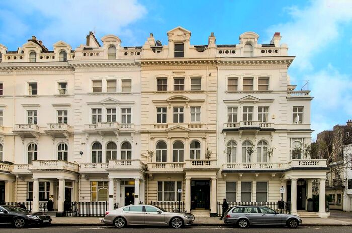2 Bedroom Flat To Rent In Queens Gate Terrace, South Kensington, London, SW7