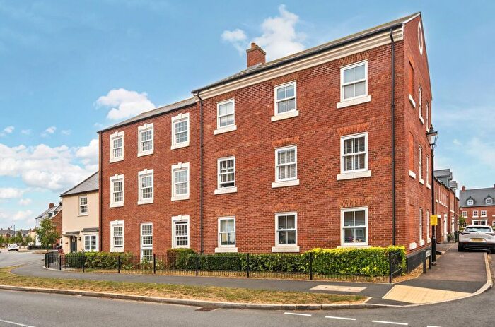 2 Bedroom Flat For Sale In Hazelwick Drive, Bedford, MK40