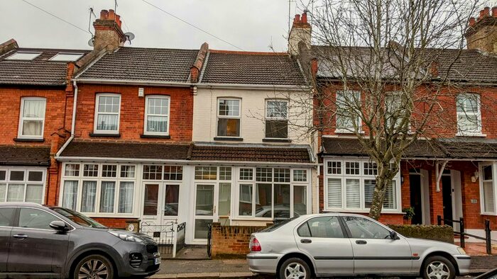 4 Bedroom Property To Rent In Foxley Gardens, Purley, CR8