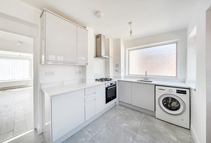 3 Bedroom Semi Detached House For Sale In Calder Gardens, Edgware, HA8
