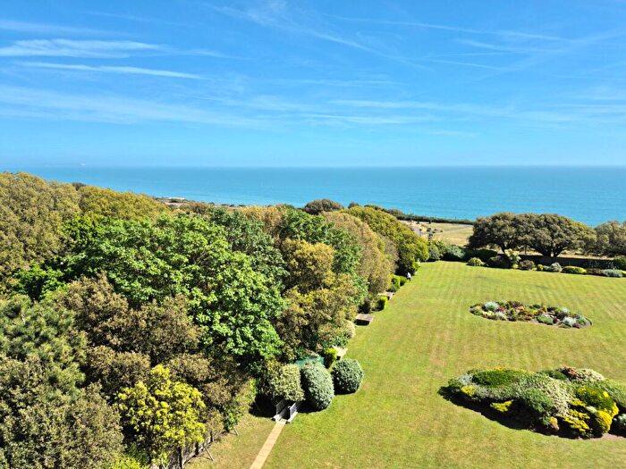 2 Bedroom Apartment For Sale In Craghead, Manor Road, Bournemouth, Dorset, BH1