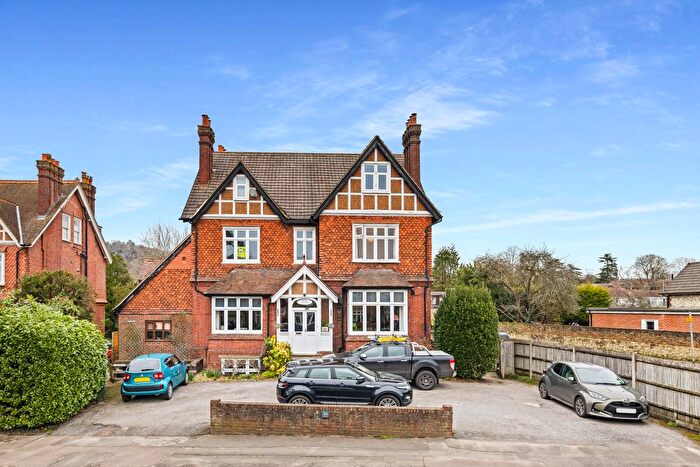 2 Bedroom Flat For Sale In Ref: Gf - Somers Road, Reigate, RH2