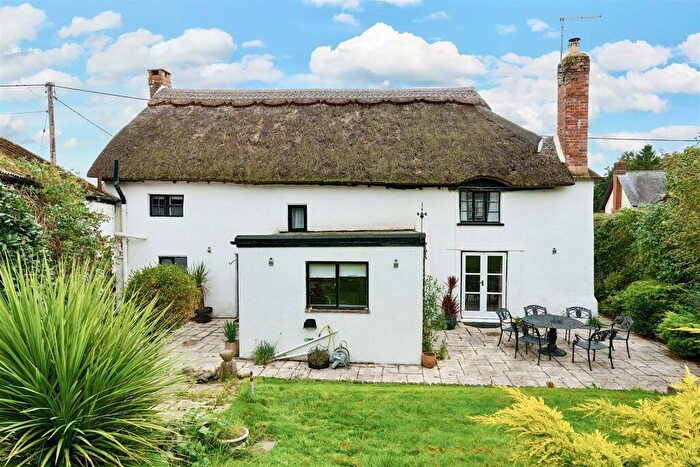 4 Bedroom Detached House For Sale In Marsh Green, Exeter, EX5