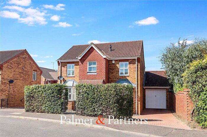 4 Bedroom Detached House For Sale In Lister Tye, Chelmsford, Essex, CM2