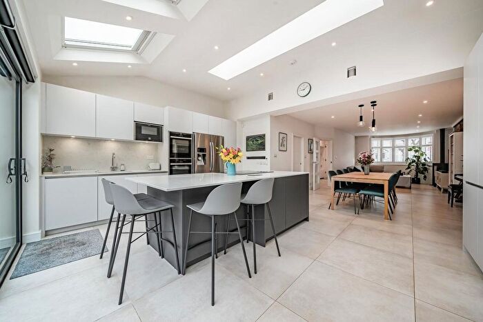 4 Bedroom Terraced House For Sale In Queen Mary Avenue, Raynes Park, London, SM4