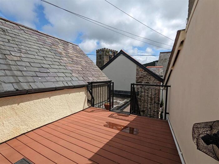 1 Bedroom Flat To Rent In High Street, Conwy, LL32