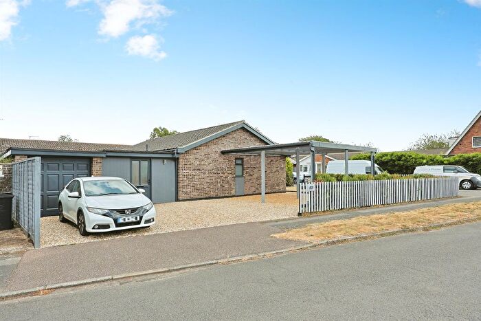 3 Bedroom Detached Bungalow For Sale In Masons Drive, Necton, Swaffham, PE37