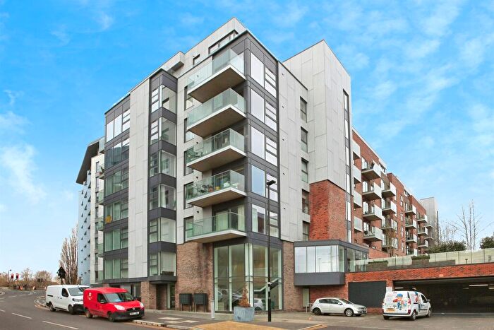 2 Bedroom Flat For Sale In East Station Road, Fletton Quays, Peterborough, PE2