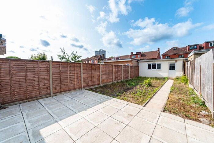 4 Bedroom House To Rent In Grittleton Avenue, Wembley, HA9