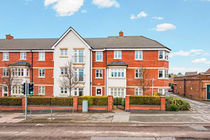 2 Bedroom Apartment For Sale In Westfield Road, Wellingborough, NN8