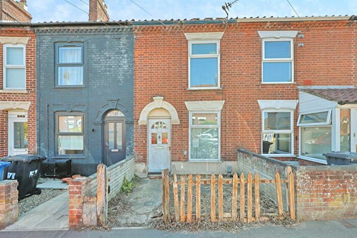 3 Bedroom Terraced House For Sale In Sprowston Road, Norwich, NR3