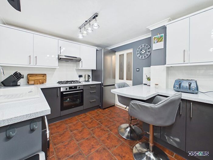 2 Bedroom Terraced House For Sale In Wold Road, Hull, HU5