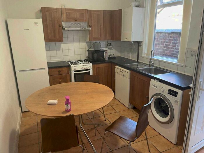 4 Bedroom Terraced House To Rent In Furness Road, Fallowfield, M14