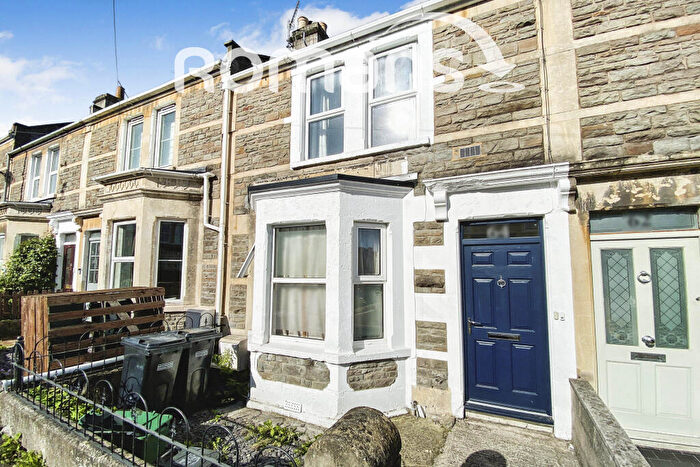 1 Bedroom Flat To Rent In Coronation Avenue, Bath, Somerset, BA2