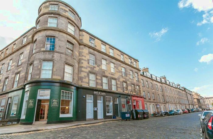 2 Bedroom Flat To Rent In Barony Street, Edinburgh, EH3