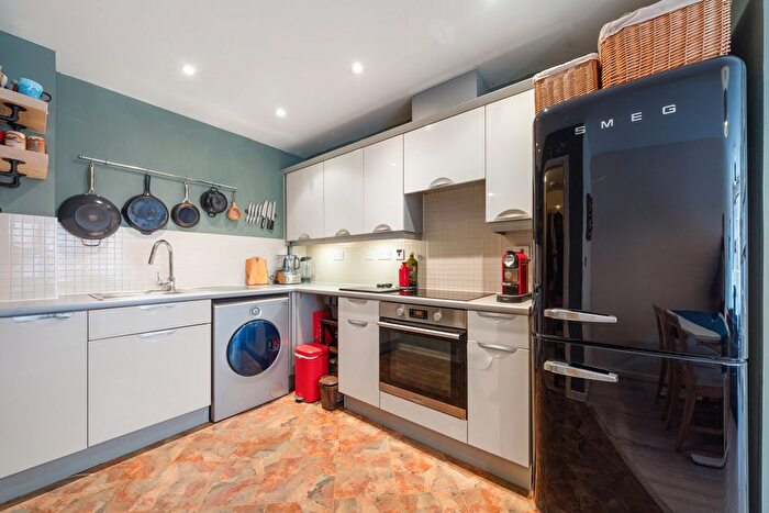 1 Bedroom Flat To Rent In Hungerford Road, London, N7