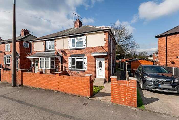 3 Bedroom Semi-Detached House To Rent In Park View, Barnsley, South Yorkshire, S71