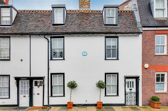 4 Bedroom Property To Rent In Vine Row, Lancaster Park, Richmond, Surrey, TW10