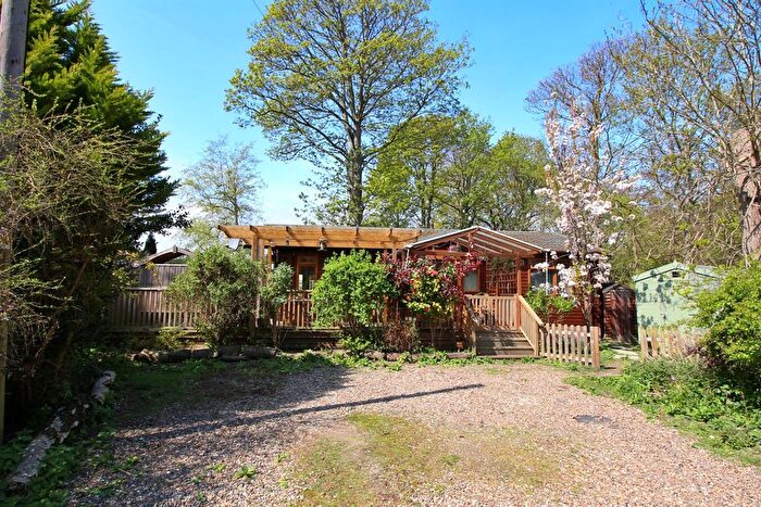 2 Bedroom Mobile/park Home For Sale In Minsmere Road, Dunwich, Saxmundham, IP17