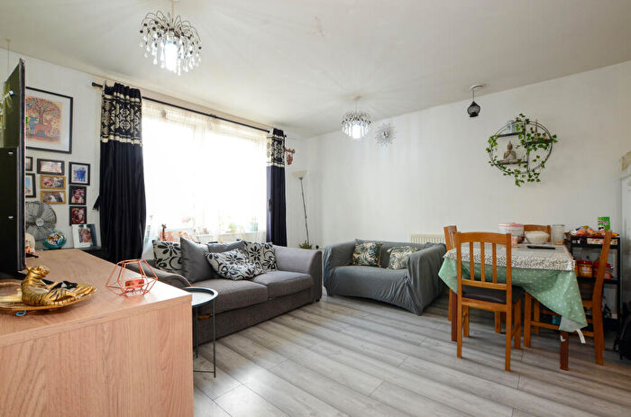 1 Bedroom Flat For Sale In Cotterells, Hemel Hempstead, HP1
