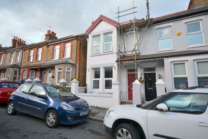 2 Bedroom House To Rent In St Patricks Road, Ramsgate, CT11
