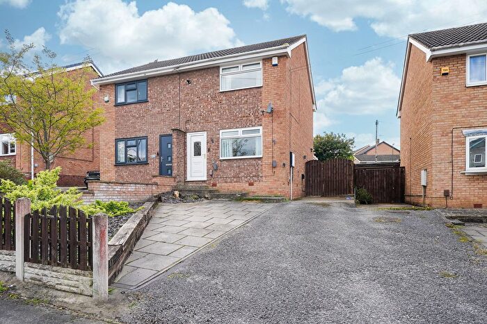 2 Bedroom Semi Detached House For Sale In Steeping Close, Brimington, S43