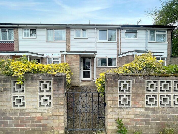 2 Bedroom Terraced House To Rent In Windrush Way, Maidenhead, Berkshire, SL6