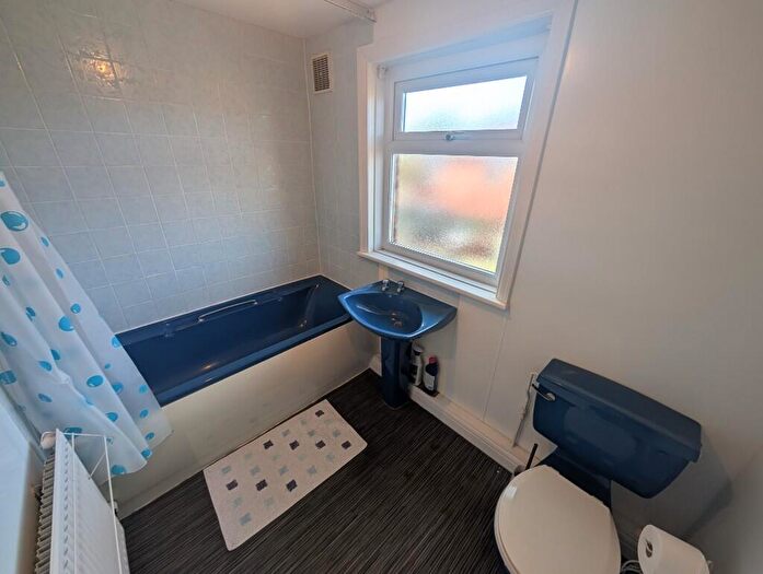 2 Bedroom Terraced House To Rent In Argyle Road, Leyland, Lancashire, PR25