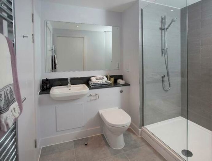 2 Bedroom Apartment To Rent In Flat Sawmill Court - Murray Street, Manchester, Greater Manchester, M4